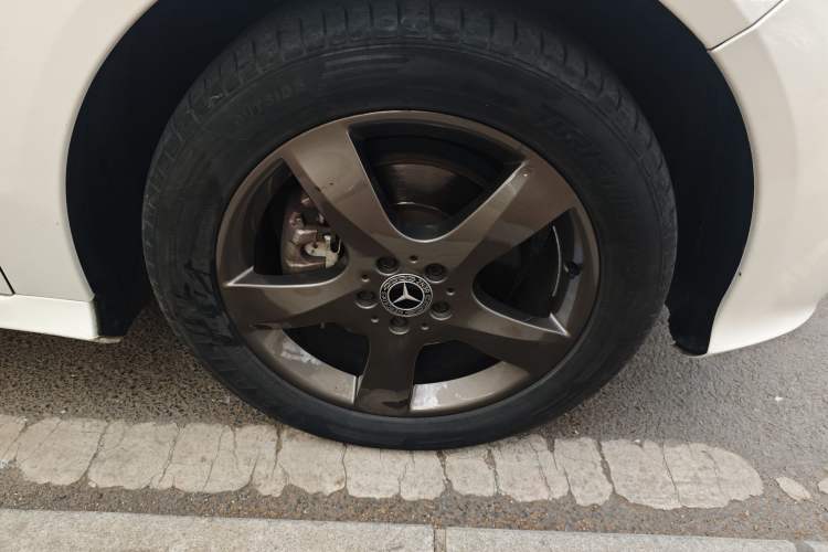 Used Mercedes-Benz R-Class 2015 R 320 4MATIC Luxury Model Exterior 7