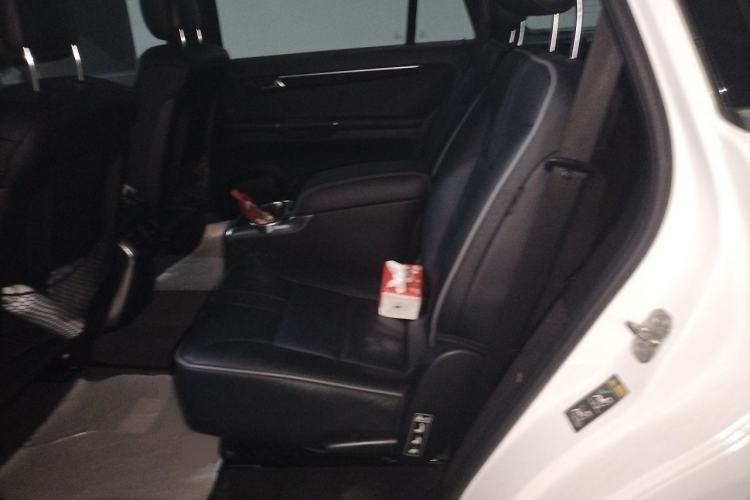 Used Mercedes-Benz R-Class 2015 R 400 4MATIC Business Model Left Rear Seat