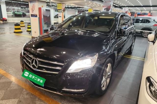 Mercedes-Benz R-Class 2017 R 320 4MATIC Luxury Collection Edition usado