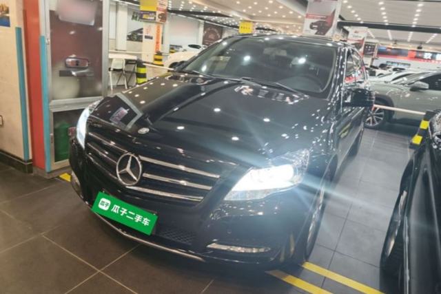 Ojetý Mercedes-Benz R-Class 2017 R 320 4MATIC Business Edition Prestige Model