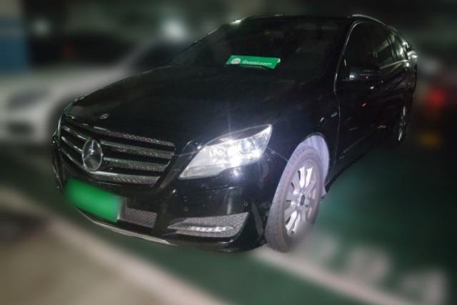 Used Mercedes-Benz R-Class 2017 R 320 4MATIC Business Edition Prestige Model