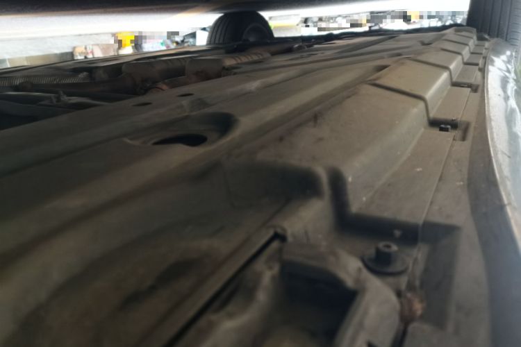 Used Mercedes-Benz R-Class 2017 R 400 4MATIC Exclusive Edition Chassis Front Right