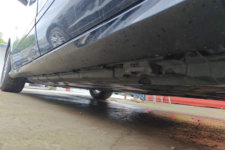 Used Mercedes-Benz R-Class 2017 R 320 4MATIC Business Edition Prestige Model Chassis Rear Left