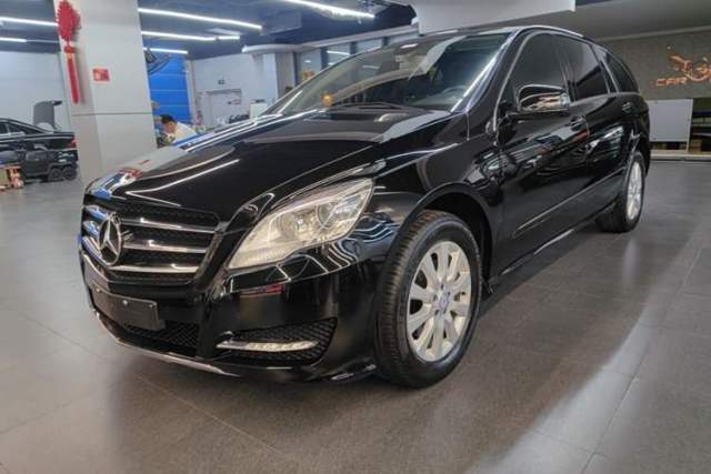 Used Mercedes-Benz R-Class 2017 R 320 4MATIC Business Edition Prestige Model