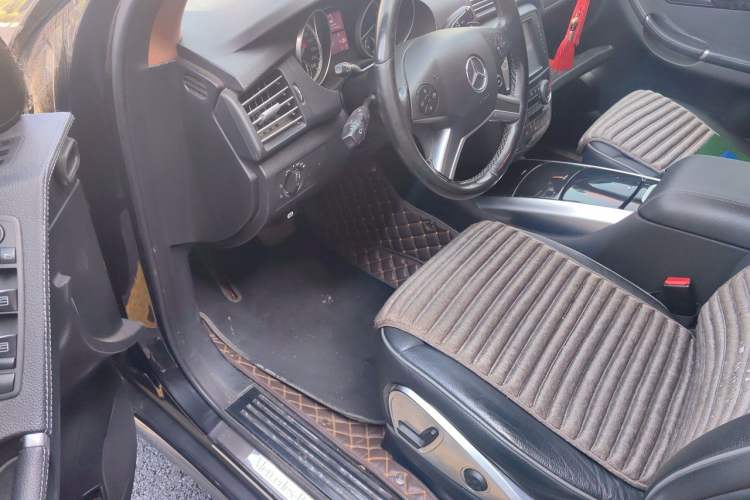 Used Mercedes-Benz R-Class 2017 R 320 4MATIC Business Edition Prestige Model Driver Seat