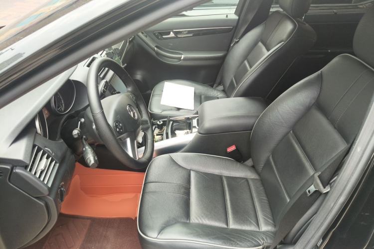 Used Mercedes-Benz R-Class 2017 R 320 4MATIC Business Edition Prestige Model Driver Seat