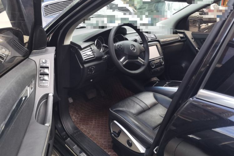 Used Mercedes-Benz R-Class 2017 R 320 4MATIC Business Edition Prestige Model Driver Seat