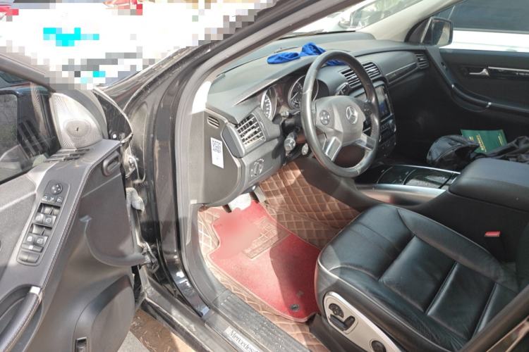 Used Mercedes-Benz R-Class 2017 R 320 4MATIC Business Edition Prestige Model Driver Seat