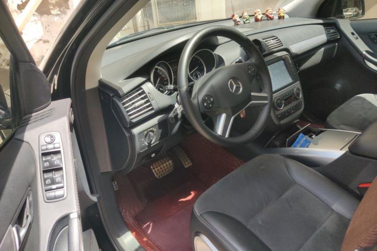 Used Mercedes-Benz R-Class 2017 R 320 4MATIC Business Edition Prestige Model Driver Seat