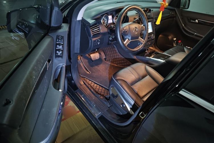 Used Mercedes-Benz R-Class 2017 R 320 4MATIC Business Edition Prestige Model Driver Seat