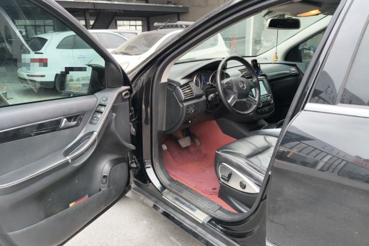Used Mercedes-Benz R-Class 2017 R 320 4MATIC Business Edition Prestige Model Driver Seat
