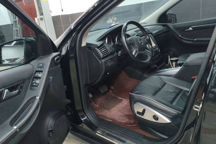 Used Mercedes-Benz R-Class 2017 R 320 4MATIC Business Edition Prestige Model Driver Seat
