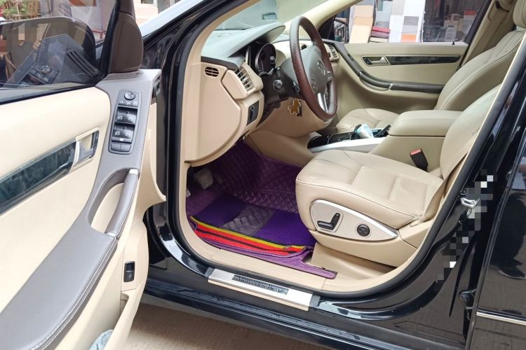 Used Mercedes-Benz R-Class 2017 R 320 4MATIC Business Edition Prestige Model Driver Seat