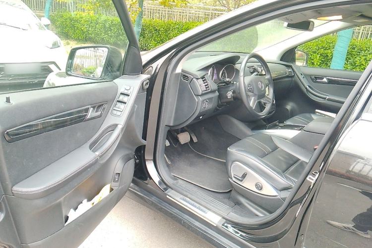 Used Mercedes-Benz R-Class 2017 R 320 4MATIC Business Edition Prestige Model Driver Seat