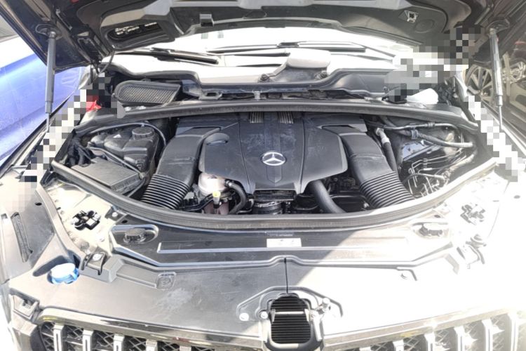 Used Mercedes-Benz R-Class 2017 R 320 4MATIC Business Edition Prestige Model Engine Bay