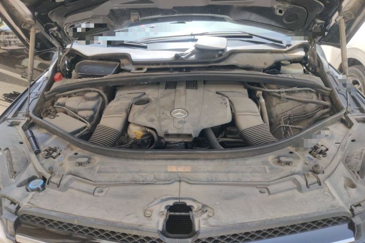 Used Mercedes-Benz R-Class 2017 R 320 4MATIC Business Edition Prestige Model Engine Bay
