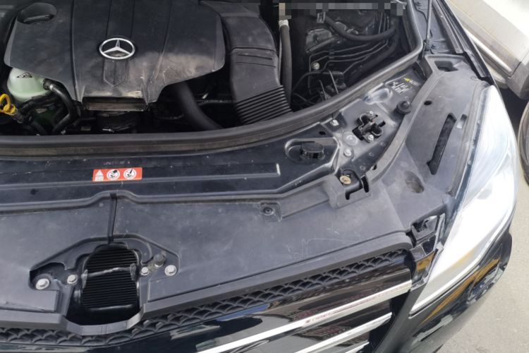 Used Mercedes-Benz R-Class 2017 R 320 4MATIC Business Edition Prestige Model Engine Bay Left