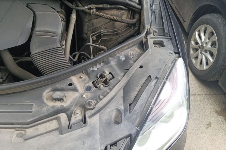 Used Mercedes-Benz R-Class 2017 R 320 4MATIC Business Edition Prestige Model Engine Bay Left