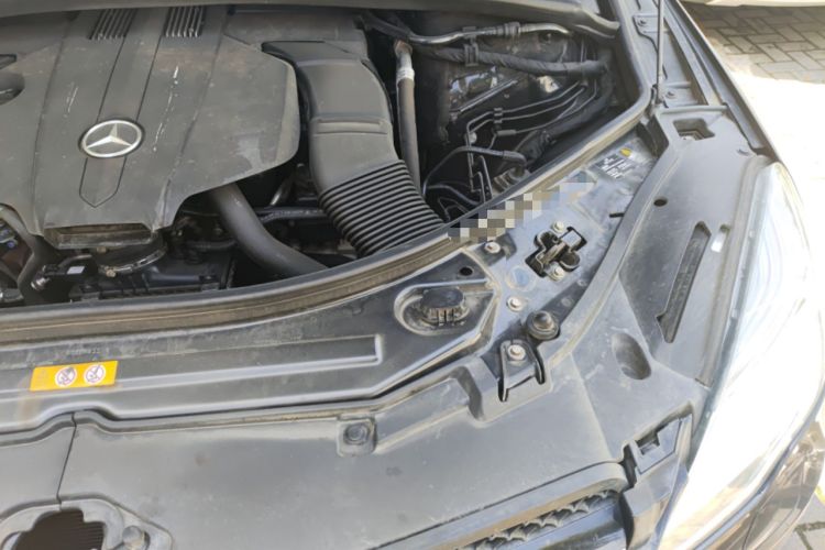 Used Mercedes-Benz R-Class 2017 R 320 4MATIC Business Edition Prestige Model Engine Bay Left