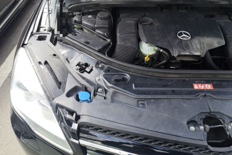 Used Mercedes-Benz R-Class 2017 R 320 4MATIC Business Edition Prestige Model Engine Bay Right