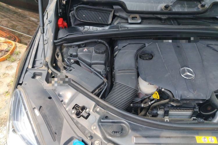 Used Mercedes-Benz R-Class 2017 R 320 4MATIC Business Edition Prestige Model Engine Bay Right