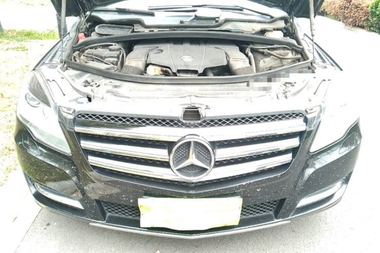Used Mercedes-Benz R-Class 2017 R 320 4MATIC Business Edition Prestige Model Engine Bay
