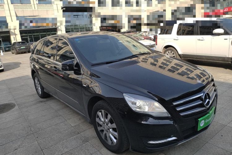 Used Mercedes-Benz R-Class 2017 R 320 4MATIC Business Edition Prestige Model Exterior 1