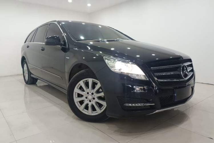Used Mercedes-Benz R-Class 2017 R 320 4MATIC Business Edition Prestige Model Exterior 1
