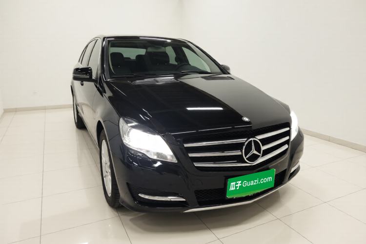 Used Mercedes-Benz R-Class 2017 R 320 4MATIC Business Edition Prestige Model Exterior 1