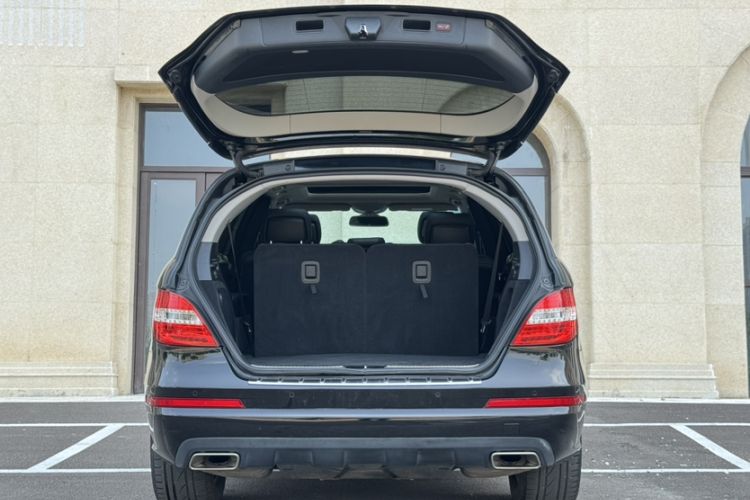 Used Mercedes-Benz R-Class 2017 R 320 4MATIC Business Edition Prestige Model Exterior 10