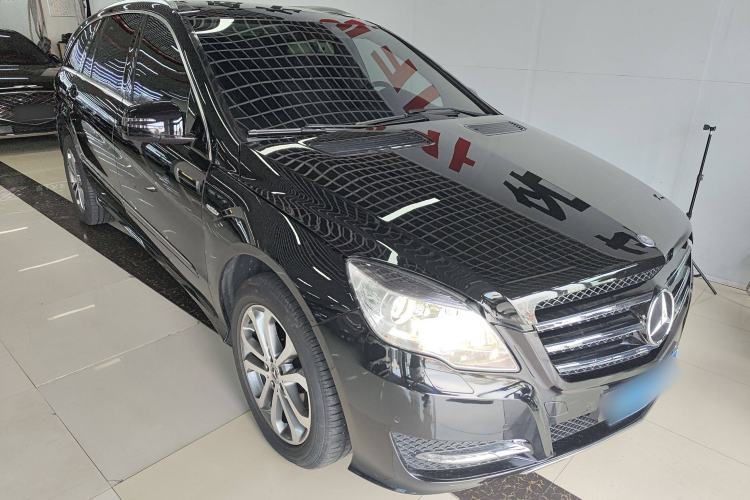 Used Mercedes-Benz R-Class 2017 R 320 4MATIC Business Edition Prestige Model Exterior 2