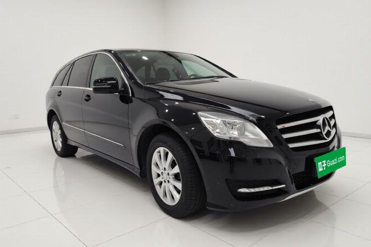 Used Mercedes-Benz R-Class 2017 R 320 4MATIC Business Edition Prestige Model Exterior 2