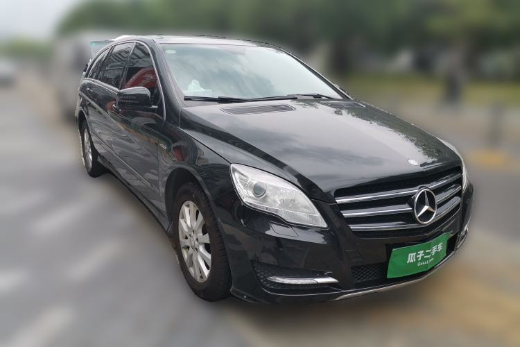 Used Mercedes-Benz R-Class 2017 R 320 4MATIC Business Edition Prestige Model Exterior 2