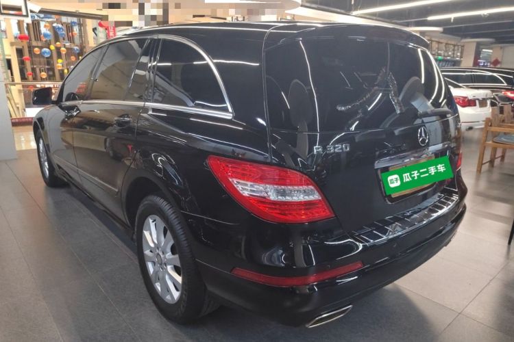 Used Mercedes-Benz R-Class 2017 R 320 4MATIC Business Edition Prestige Model Exterior 2