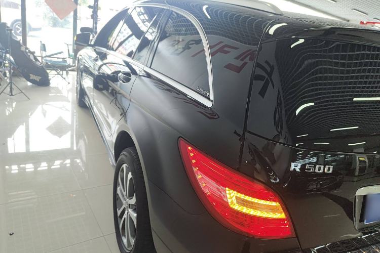 Used Mercedes-Benz R-Class 2017 R 320 4MATIC Business Edition Prestige Model Exterior 3