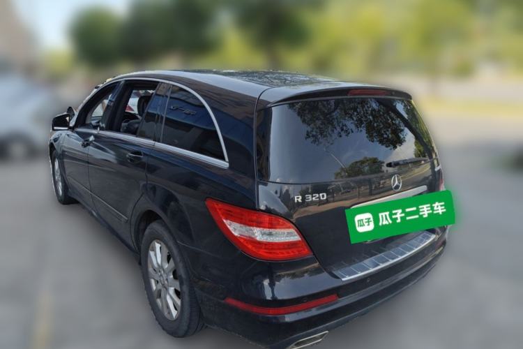 Used Mercedes-Benz R-Class 2017 R 320 4MATIC Business Edition Prestige Model Exterior 3