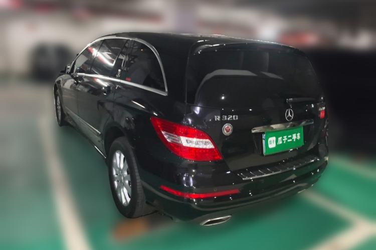 Used Mercedes-Benz R-Class 2017 R 320 4MATIC Business Edition Prestige Model Exterior 3