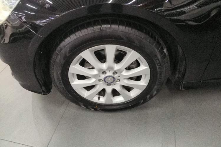 Used Mercedes-Benz R-Class 2017 R 320 4MATIC Business Edition Prestige Model Exterior 4