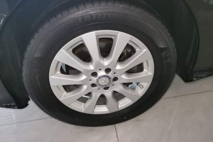 Used Mercedes-Benz R-Class 2017 R 320 4MATIC Business Edition Prestige Model Exterior 4
