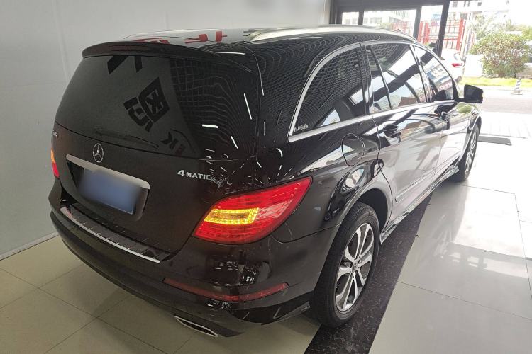 Used Mercedes-Benz R-Class 2017 R 320 4MATIC Business Edition Prestige Model Exterior 5