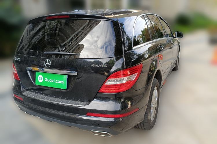Used Mercedes-Benz R-Class 2017 R 320 4MATIC Business Edition Prestige Model Exterior 5