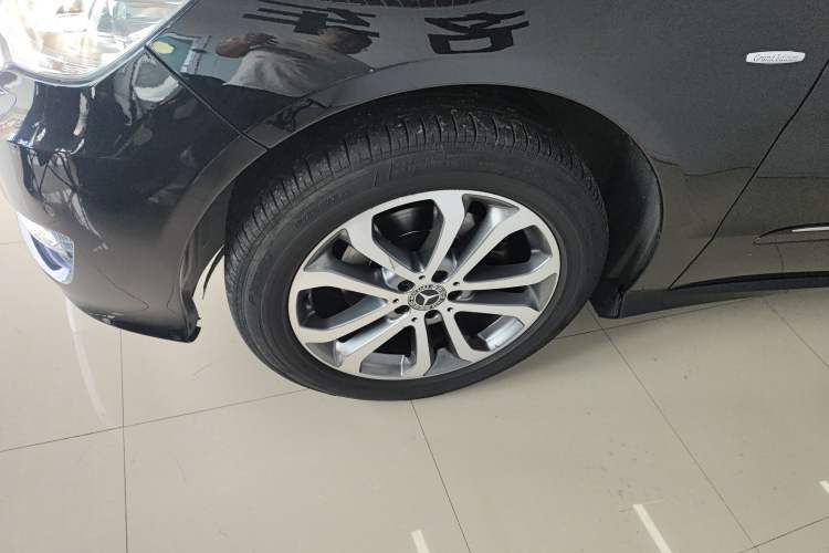 Used Mercedes-Benz R-Class 2017 R 320 4MATIC Business Edition Prestige Model Exterior 7