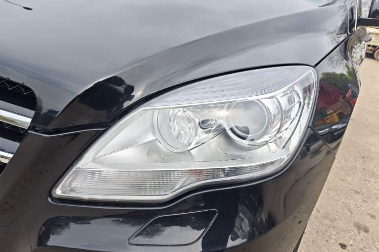 Used Mercedes-Benz R-Class 2017 R 320 4MATIC Business Edition Prestige Model Exterior 7