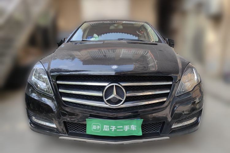 Used Mercedes-Benz R-Class 2017 R 320 4MATIC Business Edition Prestige Model Front