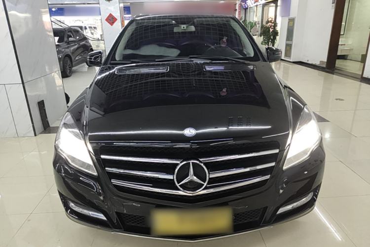 Used Mercedes-Benz R-Class 2017 R 320 4MATIC Business Edition Prestige Model Front