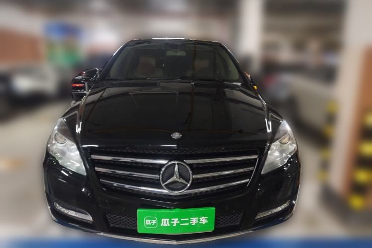 Used Mercedes-Benz R-Class 2017 R 320 4MATIC Luxury Collection Edition Front