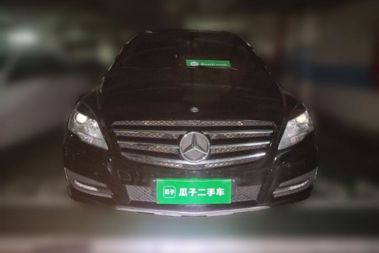 Used Mercedes-Benz R-Class 2017 R 320 4MATIC Business Edition Prestige Model Front