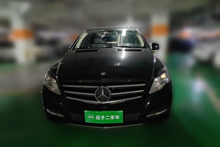 Used Mercedes-Benz R-Class 2017 R 320 4MATIC Luxury Collection Edition Front