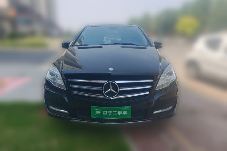 Used Mercedes-Benz R-Class 2017 R 320 4MATIC Business Edition Prestige Model Front