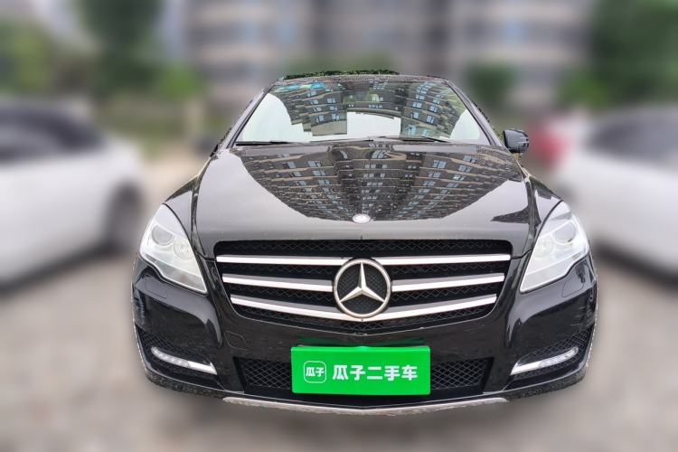 Used Mercedes-Benz R-Class 2017 R 320 4MATIC Luxury Collection Edition Front